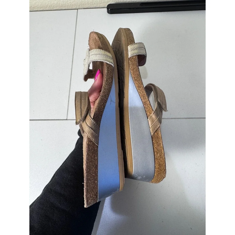 Naot Wedge Sandals Womens 39 8.5 8 Metallic Leather Cork‎ Platform Comfort Boho